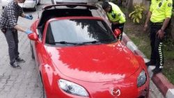 Kayseri'de çaldıkları araçla Mersin'de yakalandılar