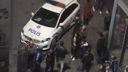 Kadınlı erkekli kavga dakikalarca sürdü