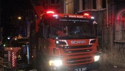 Beyoğlu’nda 6 katlı binada yangın