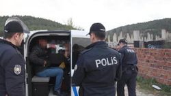 Köpeğe tecavüz iddiasıyla 2 kişiye gözaltı