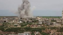 Suriye ve Rus savaş uçakları bomba yağdırdı