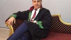 Eski eşinin boşanma davası avukatını öldürdü