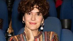 Bergüzar Korel: Şimdilik sadece tiyatro