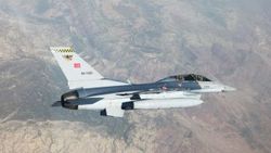 Irak'ın kuzeyi bombalandı