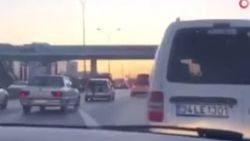 Maltepe'de makas yarışı yapanlar yakalandı