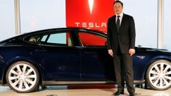 Apple'ın Tesla'yı satın almak istediği ortaya çıktı