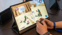 Asus, 240Hz yenileme hızına sahip taşınabilir oyun monitörünü tanıttı