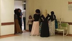 7 yaşındaki engelli çocuk, kardeşini balkondan düşürdü