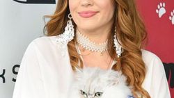 Esra Sönmezer: Kedimin her tedavi seansı 4 bin lira