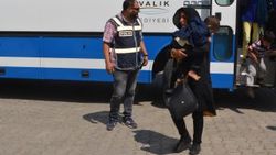 Ayvalık’ta 41 Afgan mülteci kaçarken yakalandı