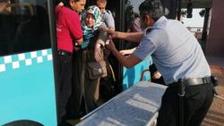Kahramanmaraş’ta sürücü bayılan kadını hastaneye getirdi