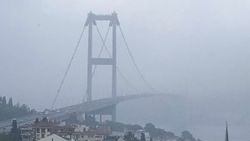 Sis İstanbul'u görünmez yaptı