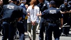 New York Times protestosunda 70 kişiye gözaltı