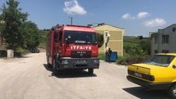 Komşularına kızdı, apartmanı ateşe verdi