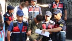Manisa'da uyuşturucu satıcılarına operasyon: 2 tutuklama