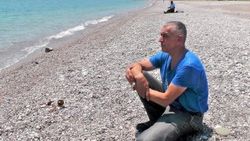 Umutla maviliklerden gelecek haberi bekliyor