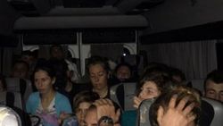 TEM'deki minibüsün içinden kaçak göçmenler çıktı