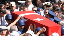 Şehit Üsteğmen son yolculuğuna uğurlandı