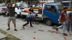 Sultangazi'de seyyar satıcılardan eylem