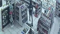 Akaryakıt istasyonunda pompalı ve kar maskeli gasp