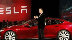 Sürücüsüz otomobil teknolojisi geldiğinde Tesla fiyatları artacak