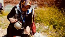 Parasını verdiği konut projesi başlamayınca eyleme başladı