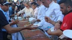 Hatay’da 80 metrelik künefe tepsisi