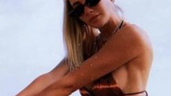 Şeyma Subaşı'nın Mikonos pozu