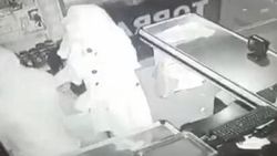 Erzurum'da kadın elbiseli hırsızlar aranıyor