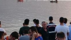 Sapanca Gölü'nde sandaldan düşen çocuk kayboldu