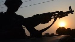 Pakistan'da iki saldırıda 10 asker hayatını kaybetti