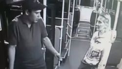 Rus yolcudan kadın kondüktöre yumruk