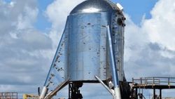 SpaceX'in insanları Mars'a götüreceği aracı alev aldı
