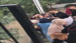 Çocukları taciz eden sapık mahalleliden dayak yedi