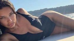 Adriana Lima: James Bond kızı