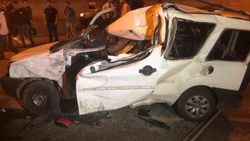 Kaza yapan otomobildeki yolcu, arkadaşını bırakıp kaçtı