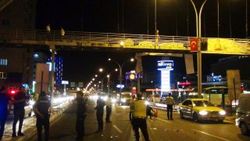 İntihar etmek için atlayan gencin üzerinden araç geçti