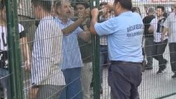 Bağcılar'da bitişik iki bina, hasar nedeniyle boşaltıldı