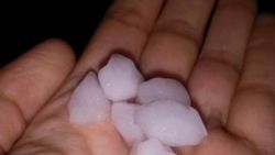 Adıyaman'a ceviz büyüklüğünde dolu yağdı