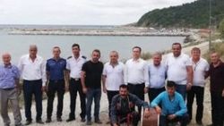 Sinop'ta 3 yıl sonra asfalt gelen köye davul zurna eşlik etti