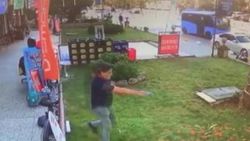 Kadıköy'de senet çetesinin saldırı anları kamerada