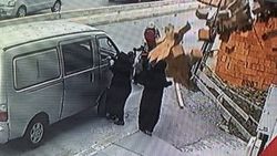 İstanbul'daki şiddetli rüzgar tuğlaları uçurdu
