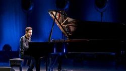 Dünyanın en hızlı piyanisti İstanbul'da konser verdi