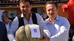 30 kiloluk kabak 20 bin TL'ye satıldı