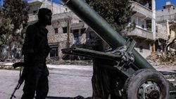YPG/PKK'lı teröristler Tel Abyad'da okullarda yuvalanıyor