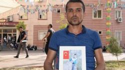HDP önündeki babadan oğluna çağrı