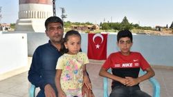 Elif Terim'in ailesinin evi Türk bayraklarıyla donatıldı