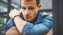 Kerem Bürsin, öpüşme sahnelerini anlattı