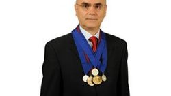 Doç. Dr. Ahmet Yıldızhan bel fıtığını anlattı