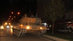 Suriye sınırına sevkiyatlar devam ediyor